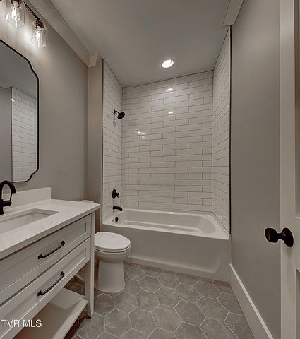 174 Boones Station Road, Johnson City, TN 37615