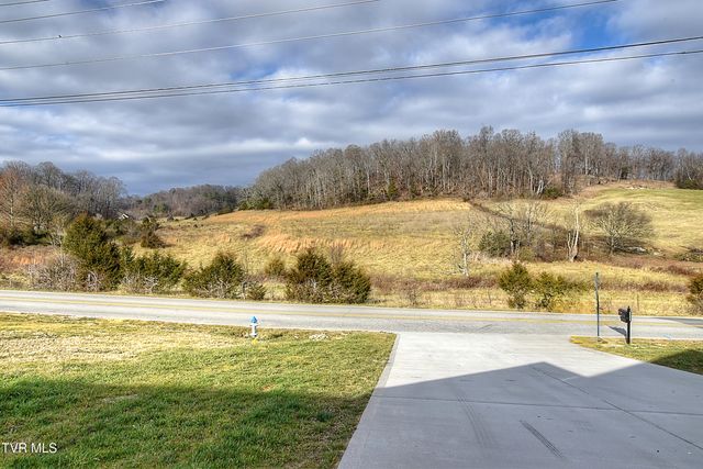 174 Boones Station Road, Johnson City, TN 37615