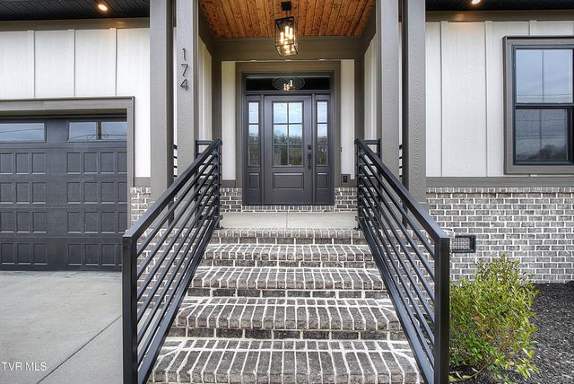 174 Boones Station Road, Johnson City, TN 37615