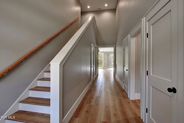 174 Boones Station Road, Johnson City, TN 37615