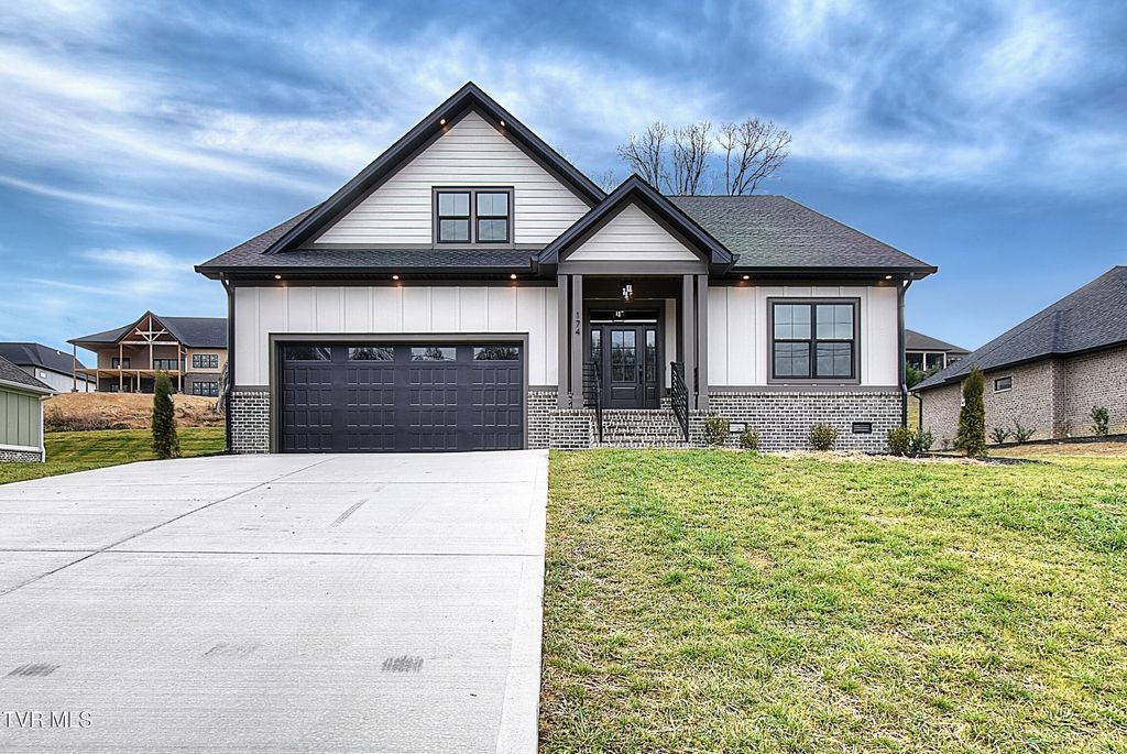 174 Boones Station Road, Johnson City, TN 37615