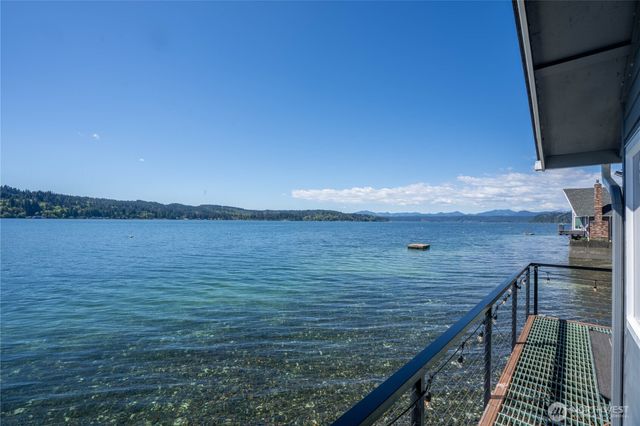 13300 NE North Shore Road, Belfair, WA 98528