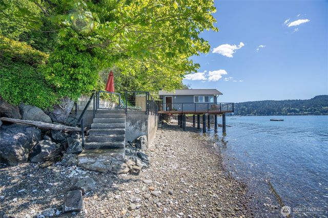 13300 NE North Shore Road, Belfair, WA 98528