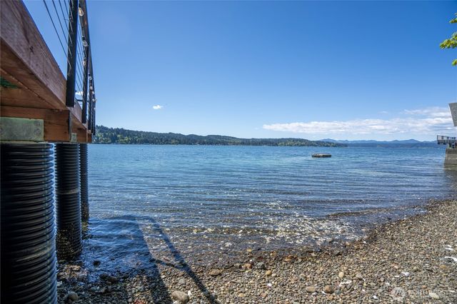 13300 NE North Shore Road, Belfair, WA 98528