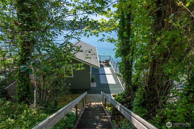 13300 NE North Shore Road, Belfair, WA 98528