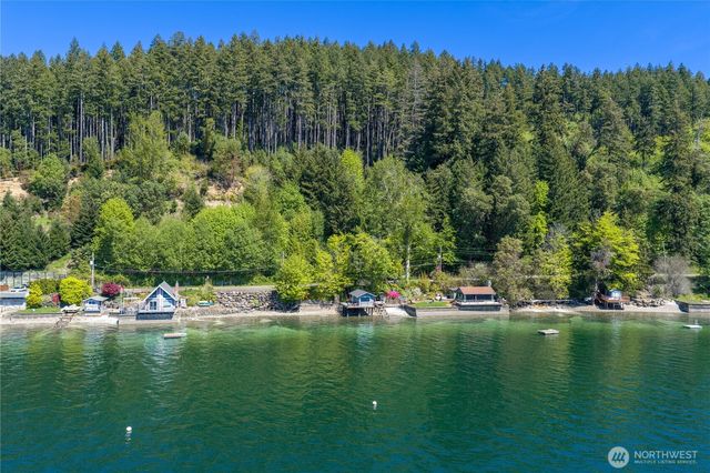 13300 NE North Shore Road, Belfair, WA 98528
