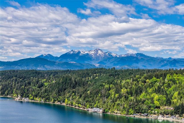 13300 NE North Shore Road, Belfair, WA 98528