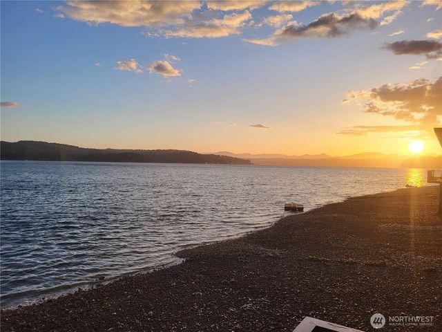 13300 NE North Shore Road, Belfair, WA 98528