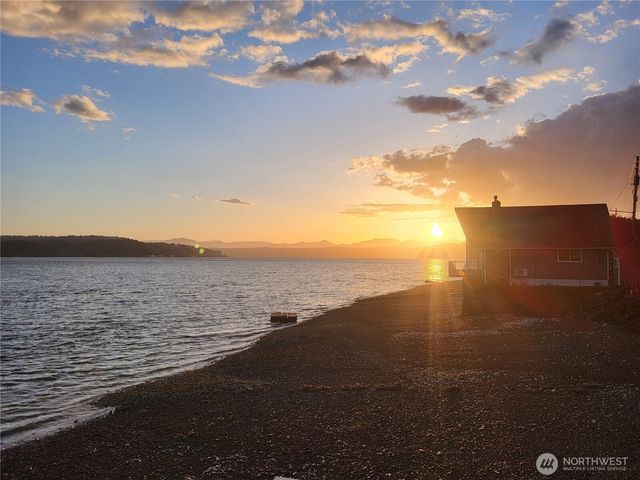 13300 NE North Shore Road, Belfair, WA 98528