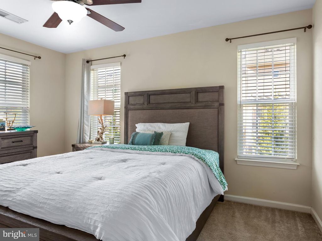 Image 13 of property listing at 2015 FITTLEWORTH TER, Upper Marlboro, MD 20774