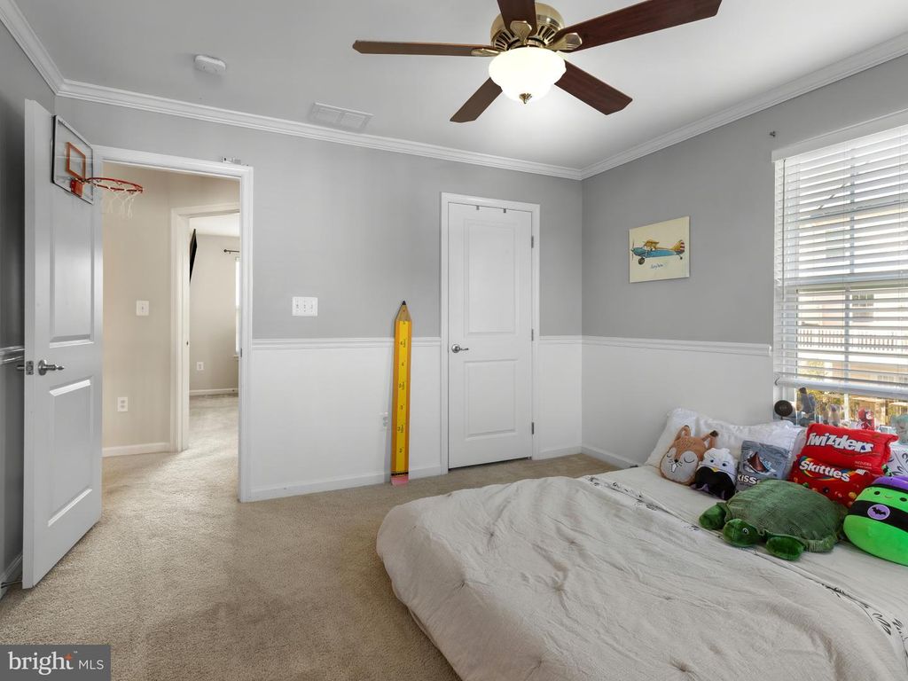 Image 15 of property listing at 2015 FITTLEWORTH TER, Upper Marlboro, MD 20774