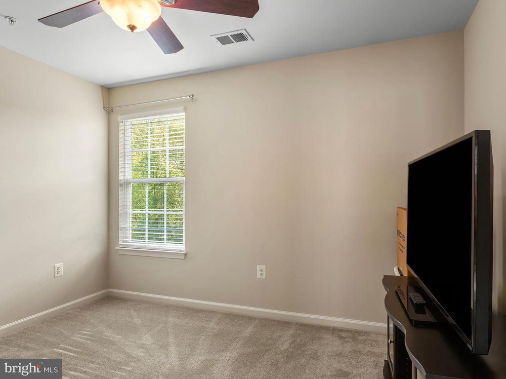 Image 19 of property listing at 2015 FITTLEWORTH TER, Upper Marlboro, MD 20774