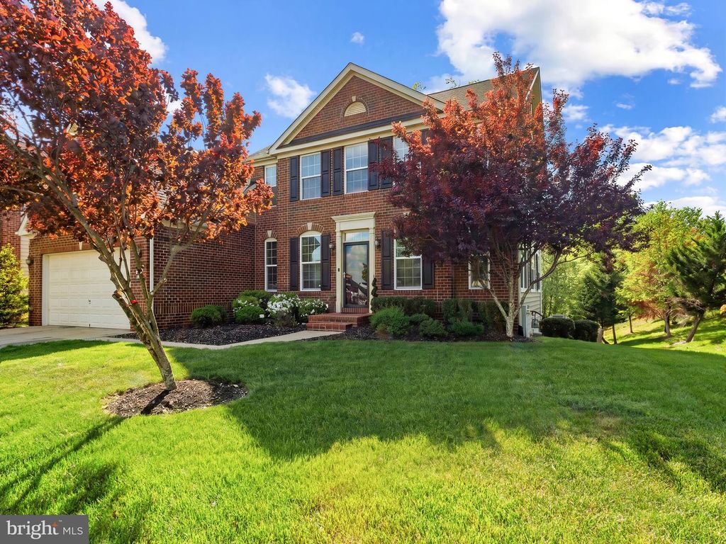 Image 2 of property listing at 2015 FITTLEWORTH TER, Upper Marlboro, MD 20774