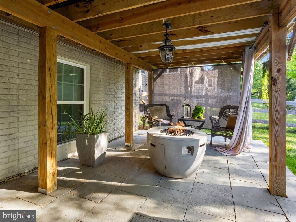 Image 29 of property listing at 2015 FITTLEWORTH TER, Upper Marlboro, MD 20774