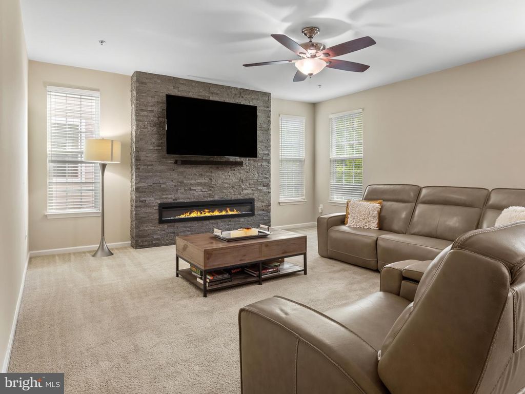 Image 7 of property listing at 2015 FITTLEWORTH TER, Upper Marlboro, MD 20774