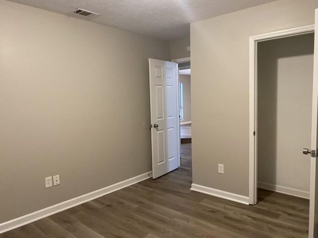 1527 Flat Rock Road, Stockbridge, GA 30281