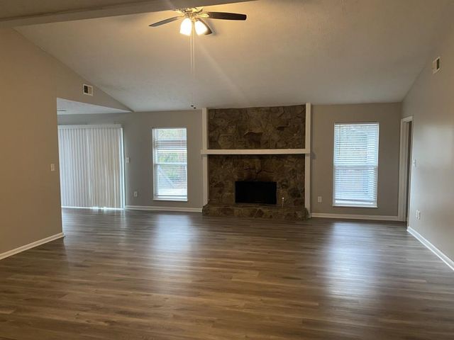 1527 Flat Rock Road, Stockbridge, GA 30281