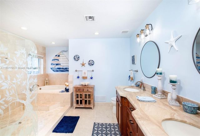 140 Fairwich Ct, Tavernier, FL 33070