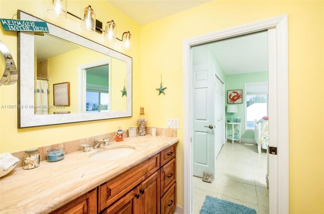 140 Fairwich Ct, Tavernier, FL 33070