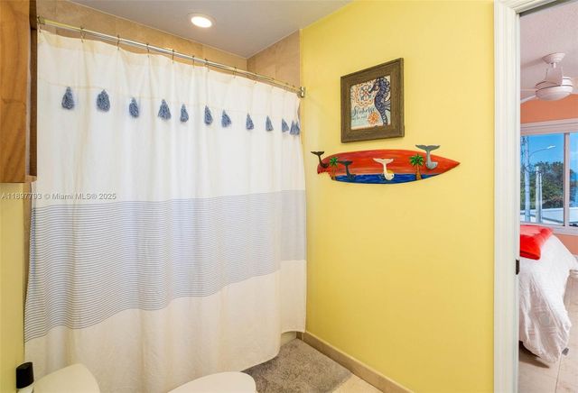 140 Fairwich Ct, Tavernier, FL 33070