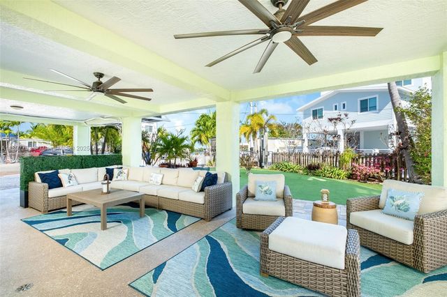 140 Fairwich Ct, Tavernier, FL 33070