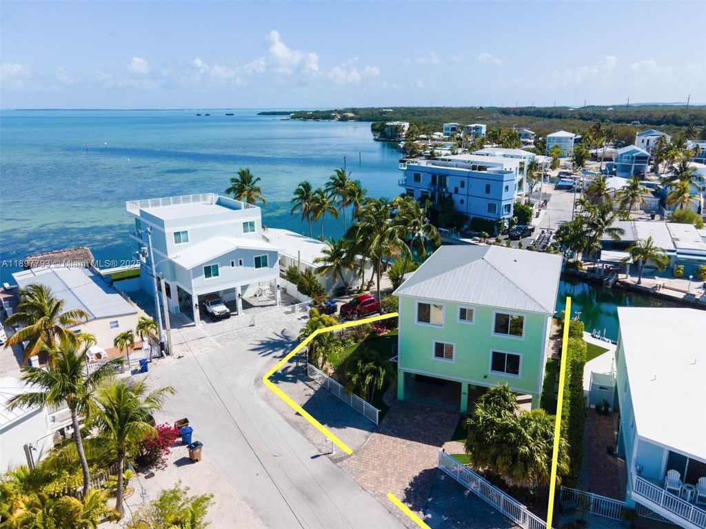 140 Fairwich Ct, Tavernier, FL 33070