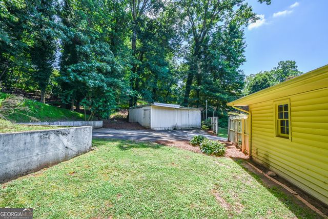 1512 Robinhood Trail, Gainesville, GA 30501