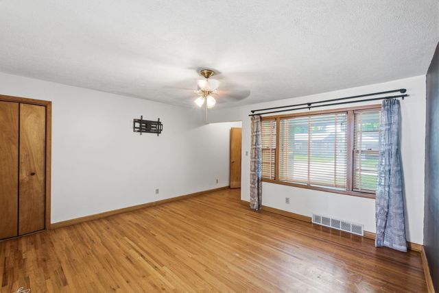1651 S Windsor, Wichita, KS 67218