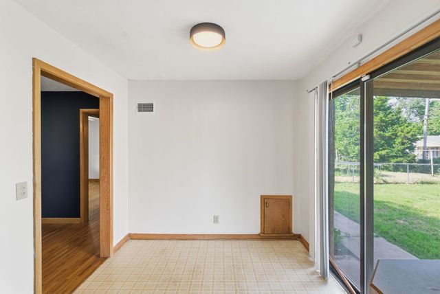 1651 S Windsor, Wichita, KS 67218