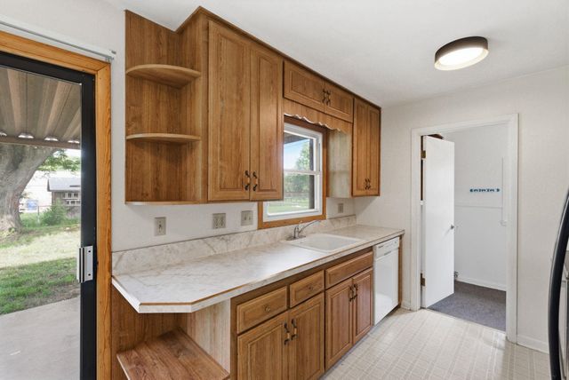 1651 S Windsor, Wichita, KS 67218