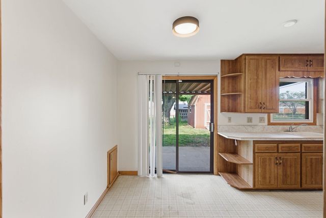 1651 S Windsor, Wichita, KS 67218