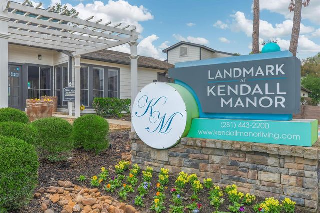 21717 Inverness Forest Boulevard 705, Houston, TX 77073