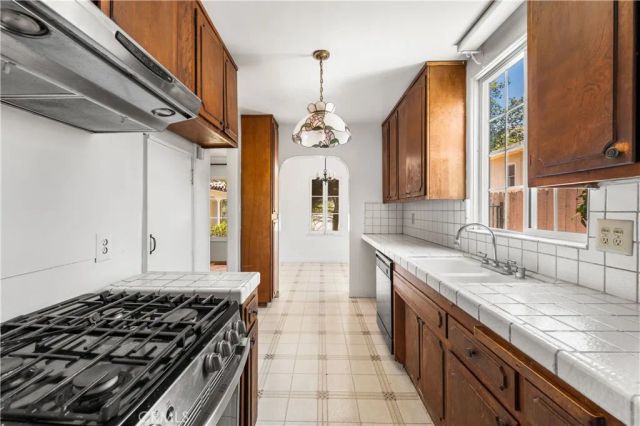 2620 Hollister Terrace, Glendale, CA 91206