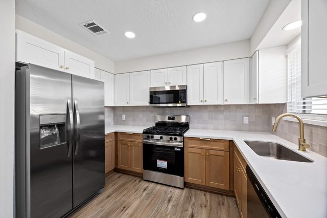 7311 Woodoak Drive, Houston, TX 77040