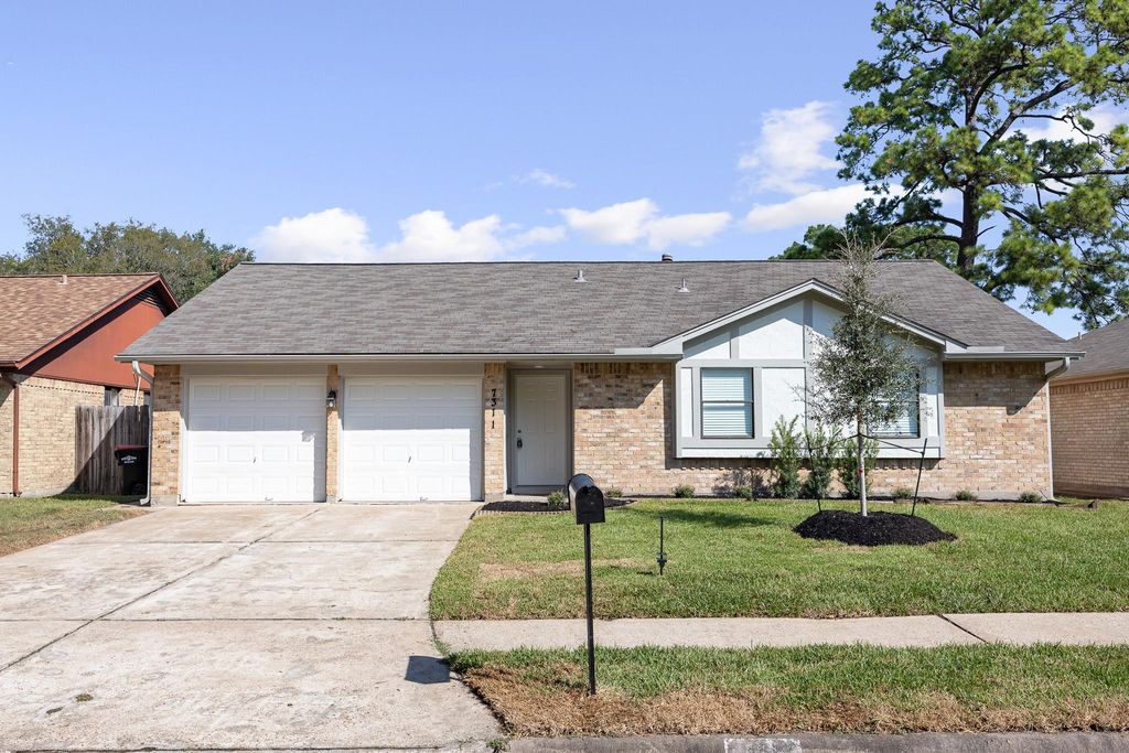 7311 Woodoak Drive, Houston, TX 77040