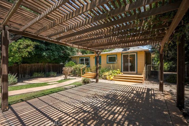 4073 Cedar Street, Riverside, CA 92501