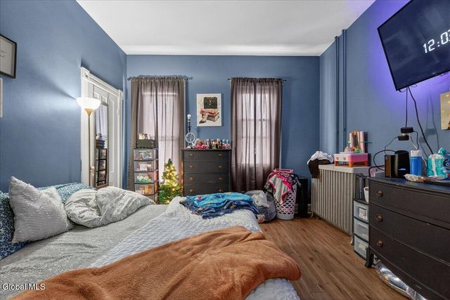 38 Milton Avenue, Amsterdam, NY 12010