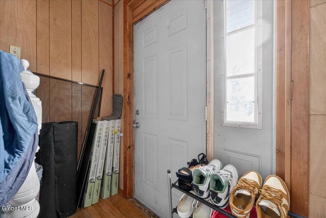 38 Milton Avenue, Amsterdam, NY 12010