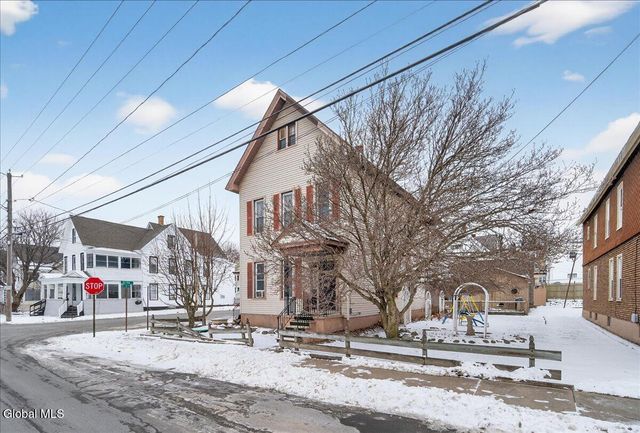 38 Milton Avenue, Amsterdam, NY 12010