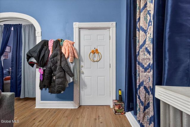 38 Milton Avenue, Amsterdam, NY 12010