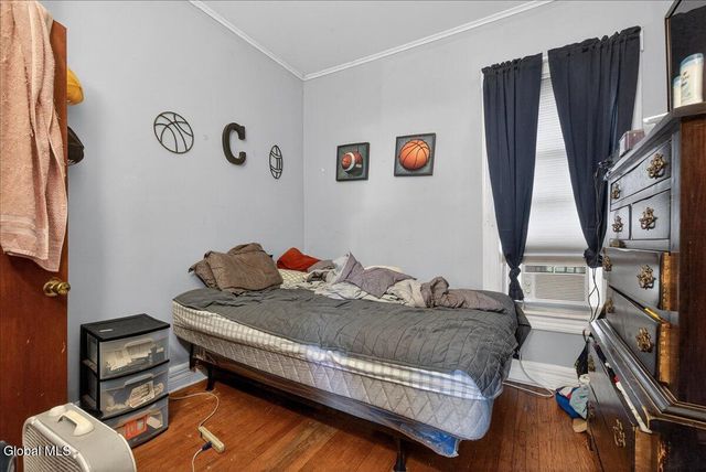 38 Milton Avenue, Amsterdam, NY 12010