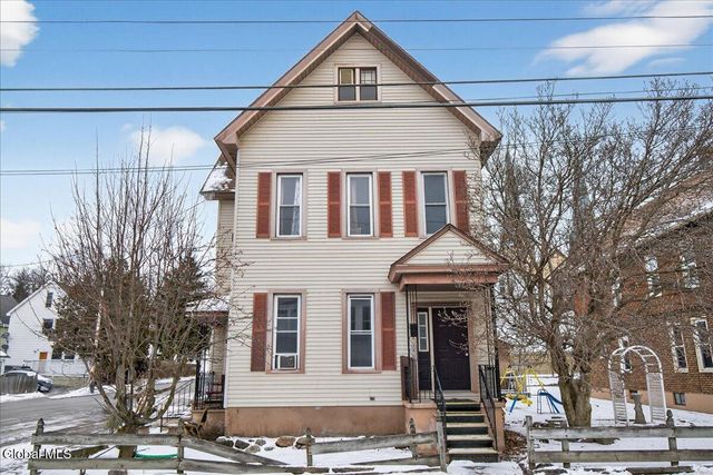 38 Milton Avenue, Amsterdam, NY 12010