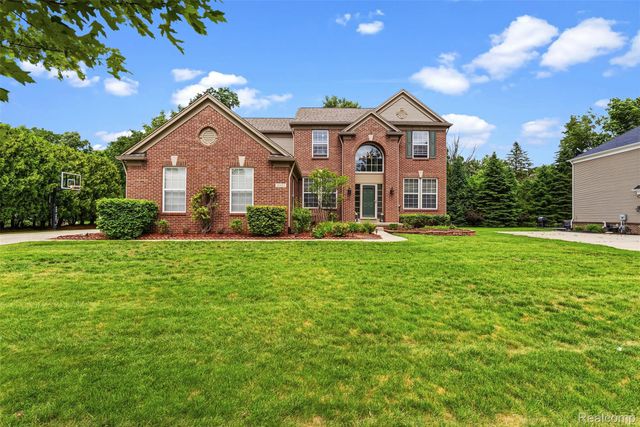 6323 Moonstone Drive, Grand Blanc Charter Township, MI 48439