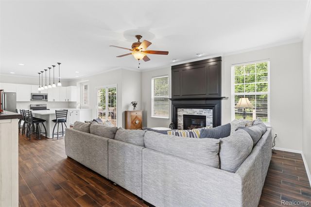 6323 Moonstone Drive, Grand Blanc Charter Township, MI 48439