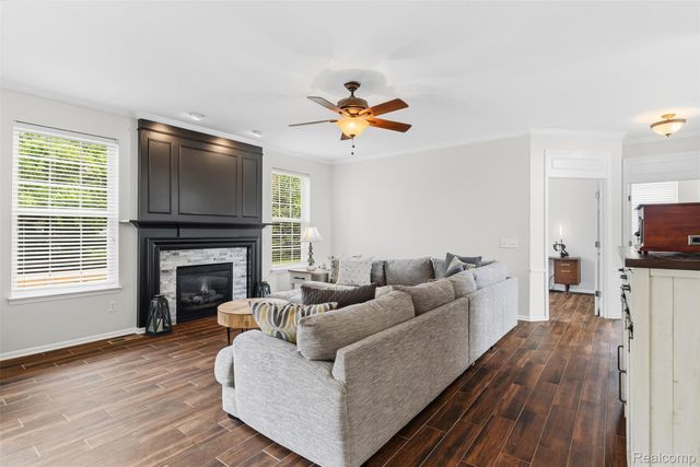 6323 Moonstone Drive, Grand Blanc Charter Township, MI 48439