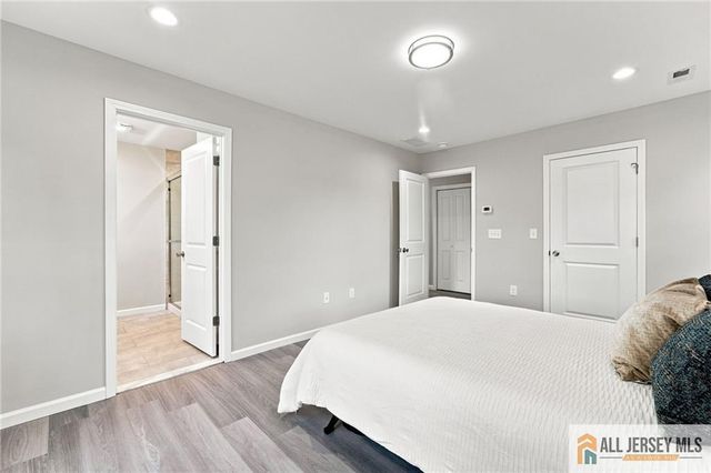160 Hillside Avenue, Piscataway, NJ 08854