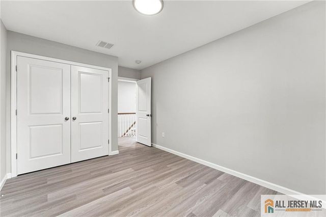 160 Hillside Avenue, Piscataway, NJ 08854