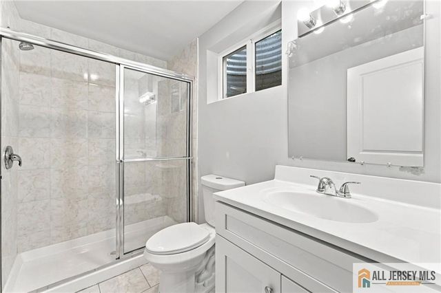 160 Hillside Avenue, Piscataway, NJ 08854