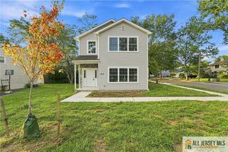 160 Hillside Avenue, Piscataway, NJ 08854