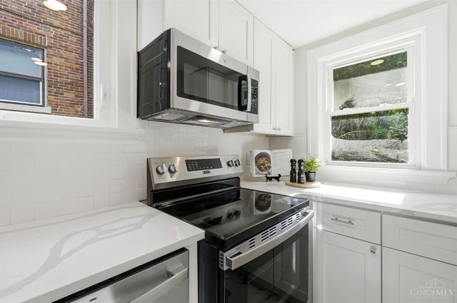 6514 Tyne Avenue, Cincinnati, OH 45213